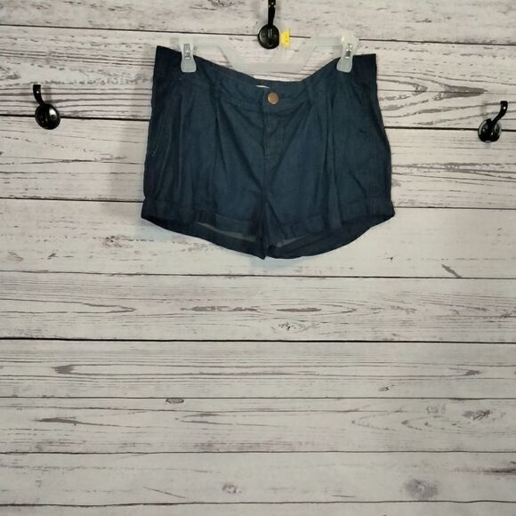 "Forever 21" woman's jean  shorts - Picture 2 of 6